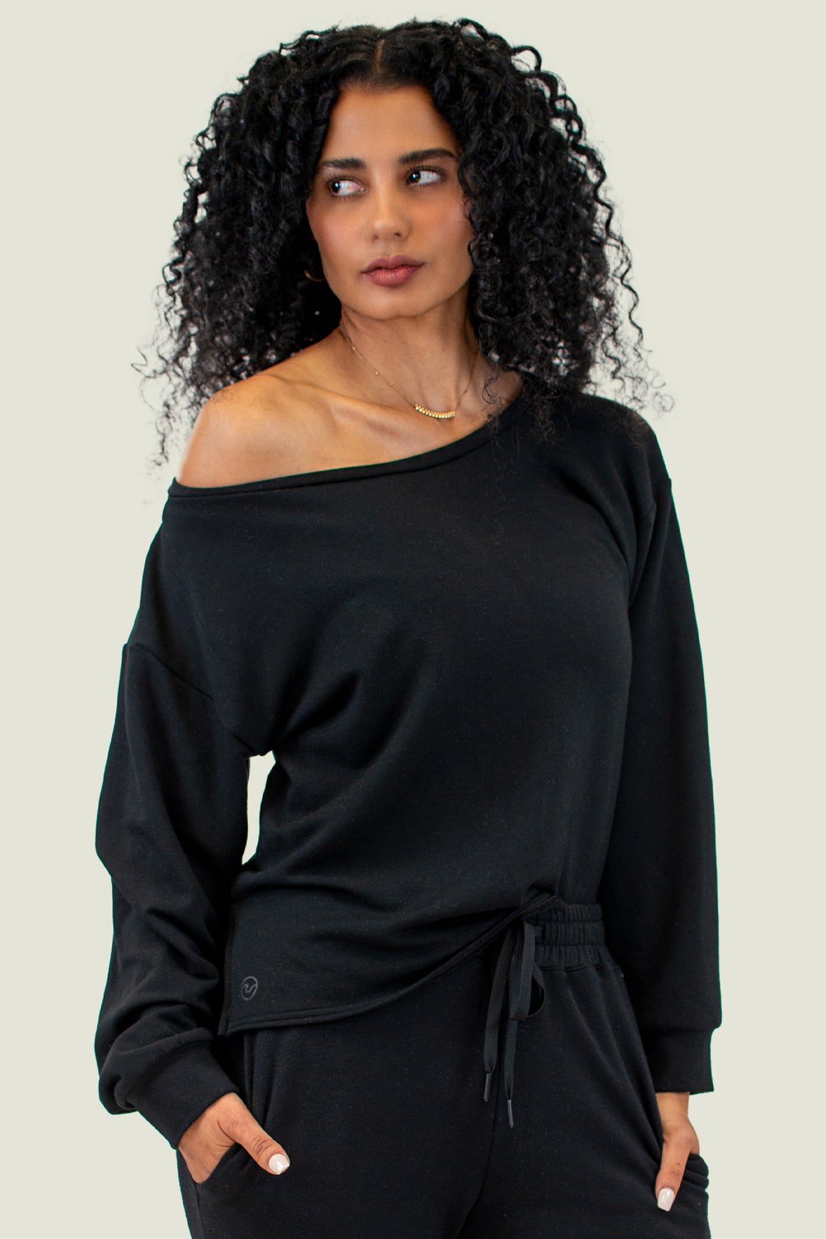 ociasoft loft long sleeve lounge top in obsidian black brushed micro modal, front